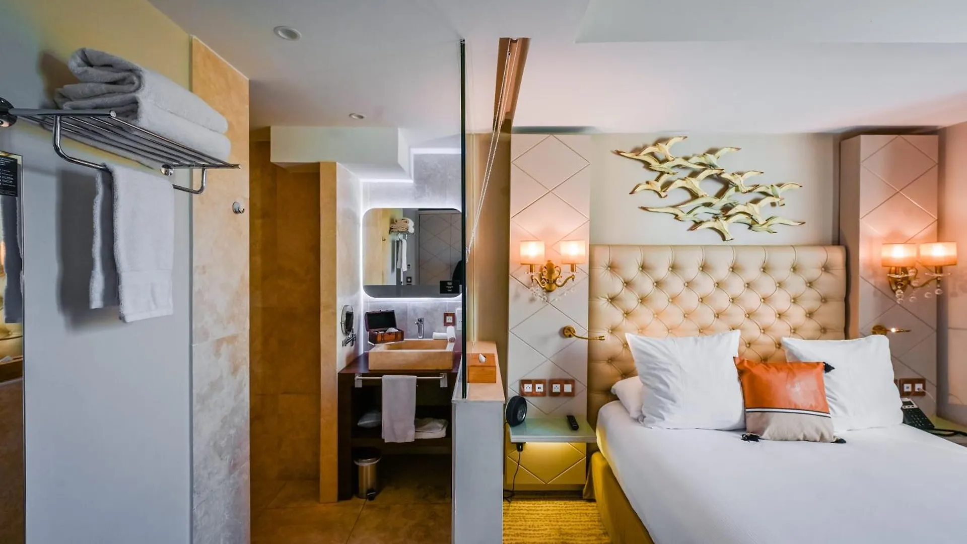 Grand Hotel Des Sablettes Plage, Curio Collection By Hilton La Seyne-sur-Mer