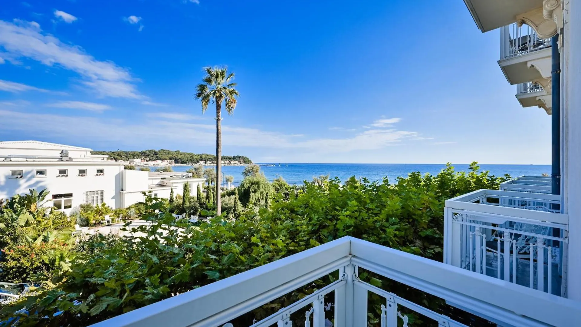 Grand Hotel Des Sablettes Plage, Curio Collection By Hilton La Seyne-sur-Mer 4*,