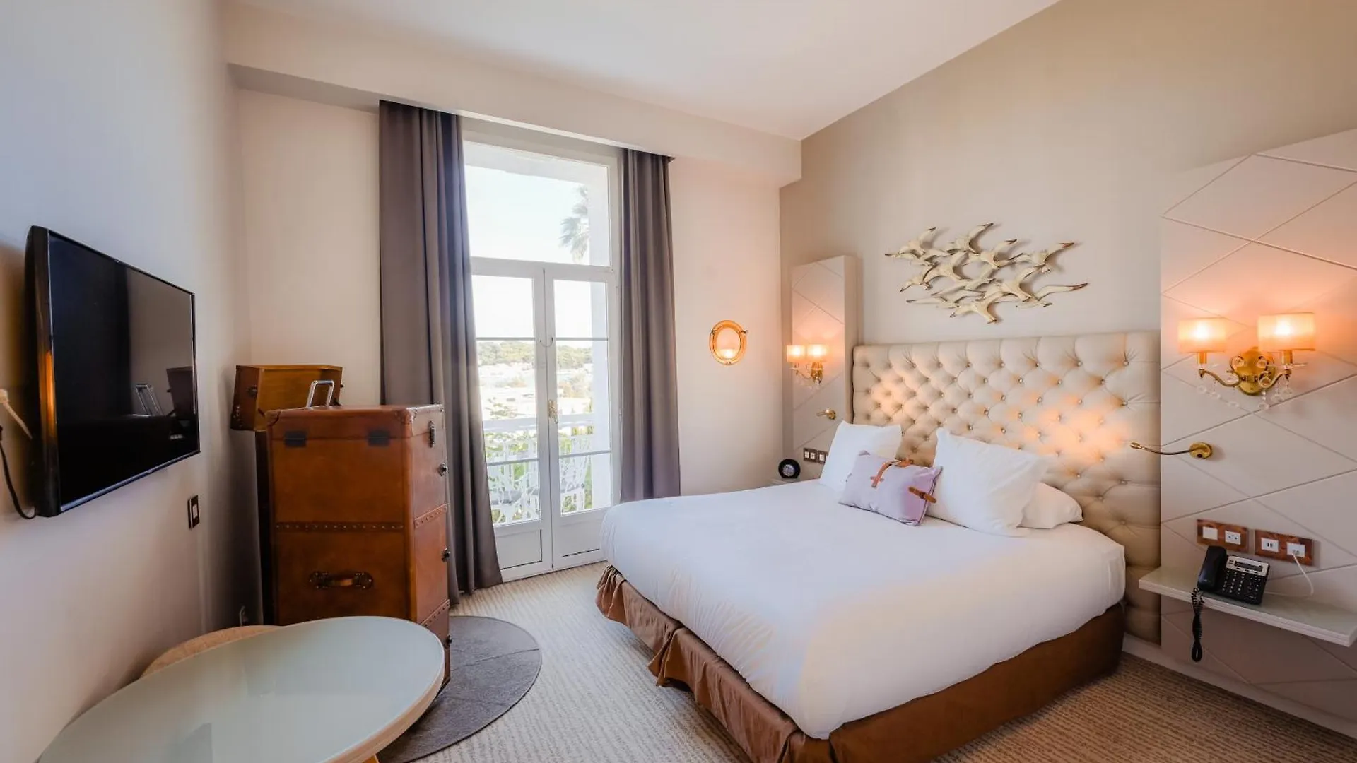 Grand Hotel Des Sablettes Plage, Curio Collection By Hilton La Seyne-sur-Mer